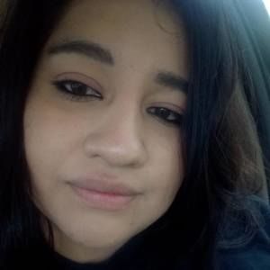 Meet your Posher, Yoana